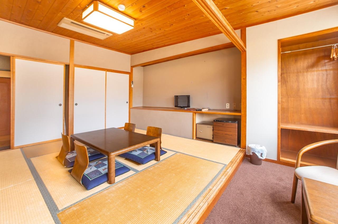 和室 3人部屋(布団×3)